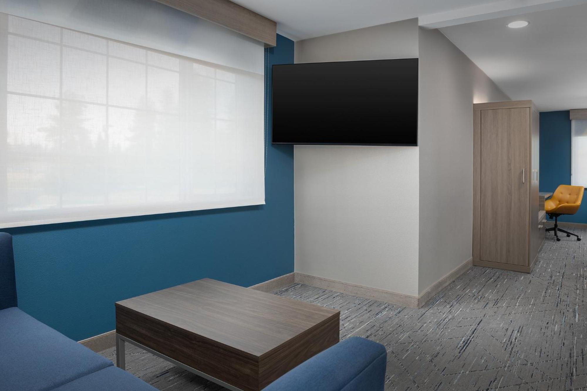 Holiday Inn Express Spokane Airport By Ihg Exterior photo
